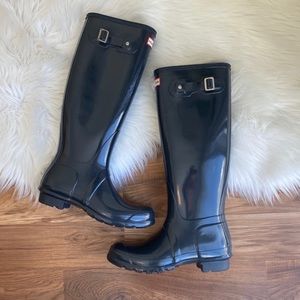 Tall Grey Glossy Hunter Rain Boots size 9
